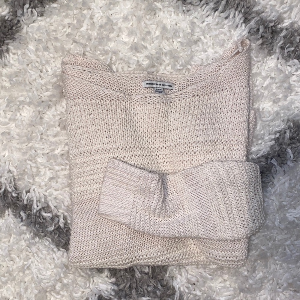 American Eagle Off-White Swearer